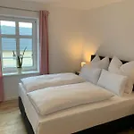 Landgasthof Alter Krug Ot Marquardt *