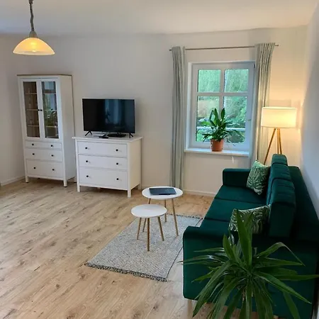 Landgasthof Alter Krug Ot Marquardt *