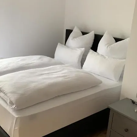 Landgasthof Alter Krug Ot Marquardt * 포츠담