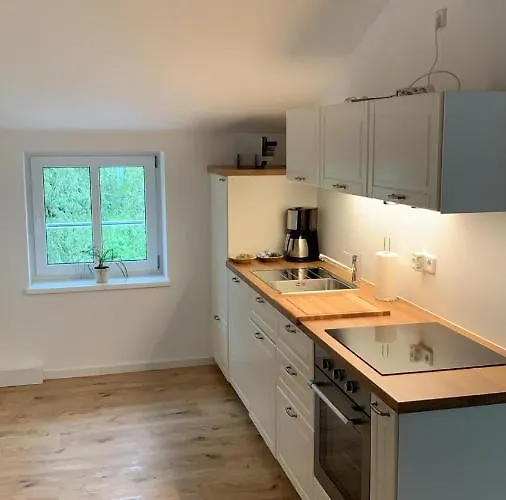 Landgasthof Alter Krug Ot Marquardt *